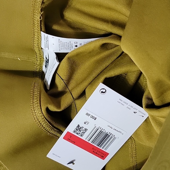 NWT. Nike exercise pants. Tight fit high rise full length army green - Picture 3 of 3